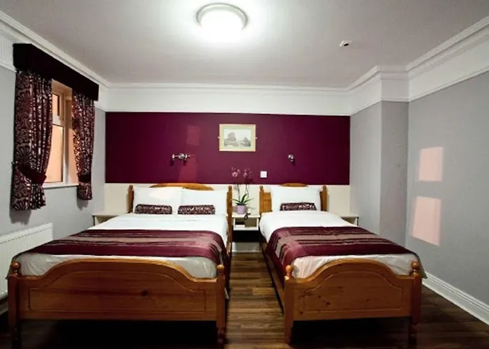 Отель Hydro Hotel 3*